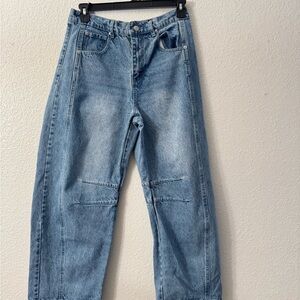 Classic Blue Women's Cropped Jeans